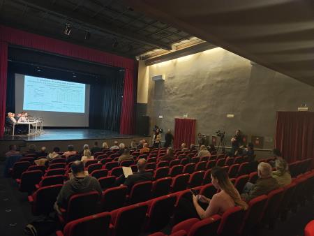 Da javni predstavitvi ni prisostvovalo več občanov, sta obžalovala tudi župan in predsednik KS Izola staro mesto Bojan Korošec.